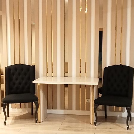 Elegant Suite - Titan Park Bucarest Exterior foto
